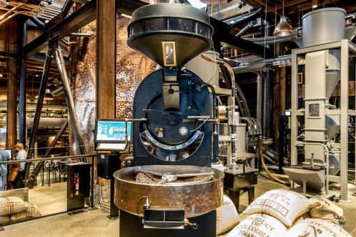 Starbucks_Reserve_Roastery_(38)