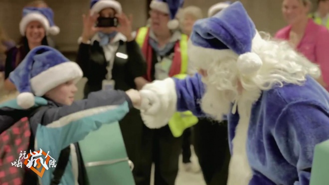 WestJet Christmas Miracle- real-time giving[(005754)11-22-39]