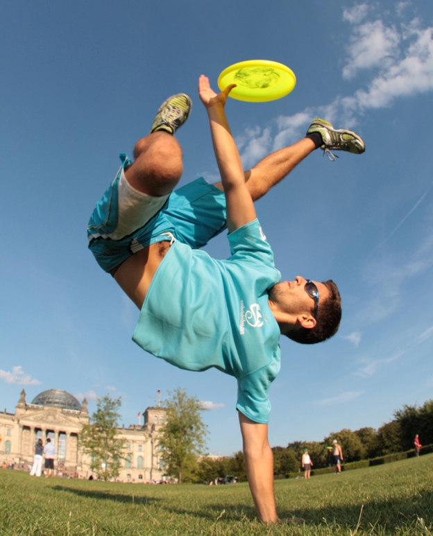 Frisbee_freestyle_claudio_cigna_2009