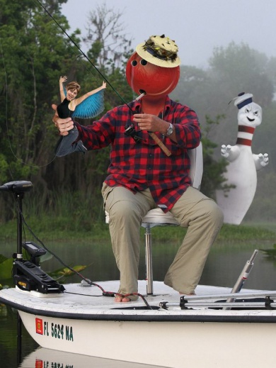 Bowling-Ball-Head-Fisherman-Catches-Sarah-Palin-Flying-Fish--91066