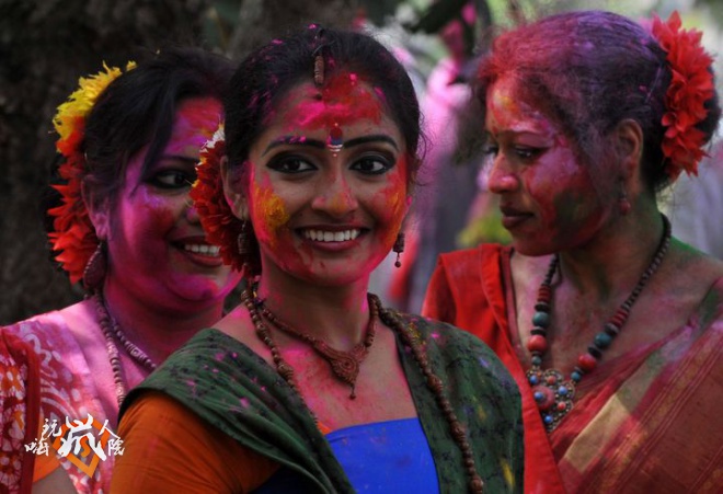 INDIA-RELIGION-FESTIVAL-HOLI