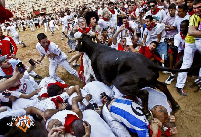 APTOPIX Spain Running of the Bulls